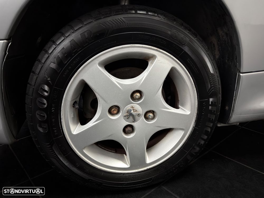 Peugeot 206 1.1 Black & Silver II - 20