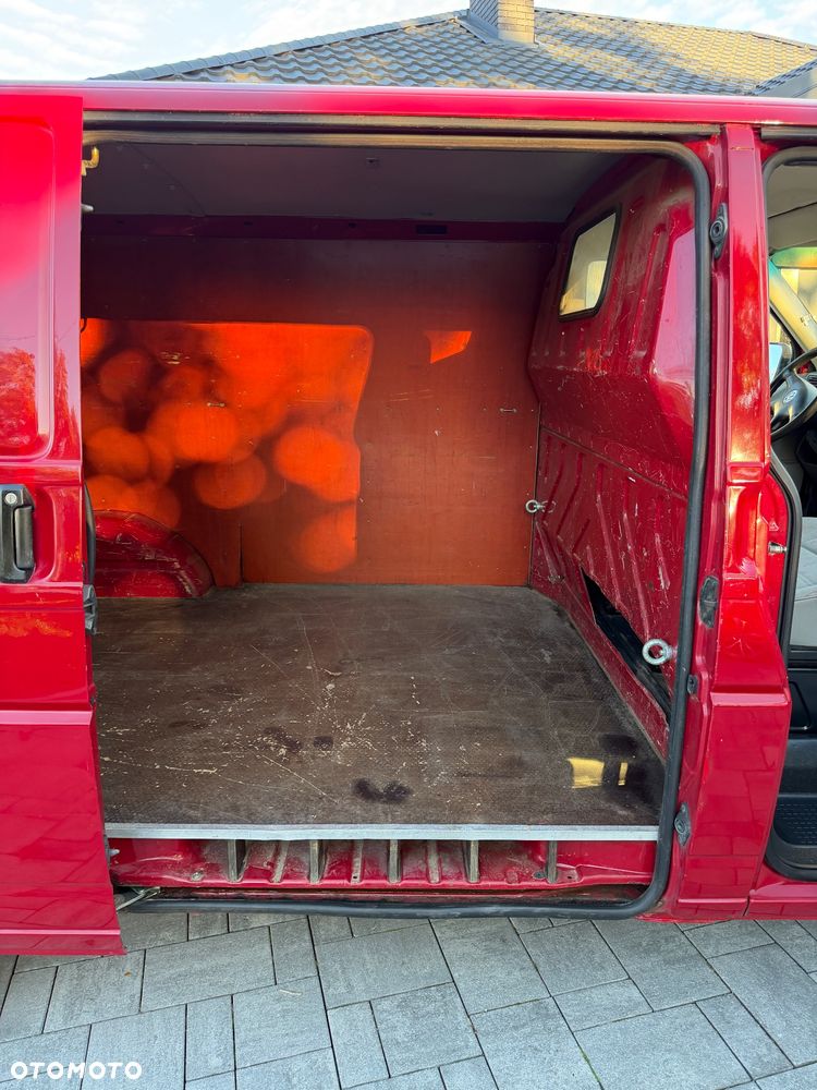 Volkswagen Transporter - 20