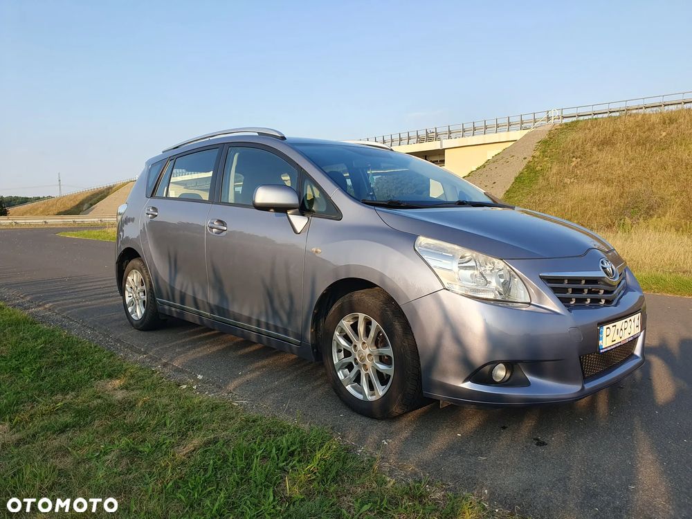 Toyota Verso - 3