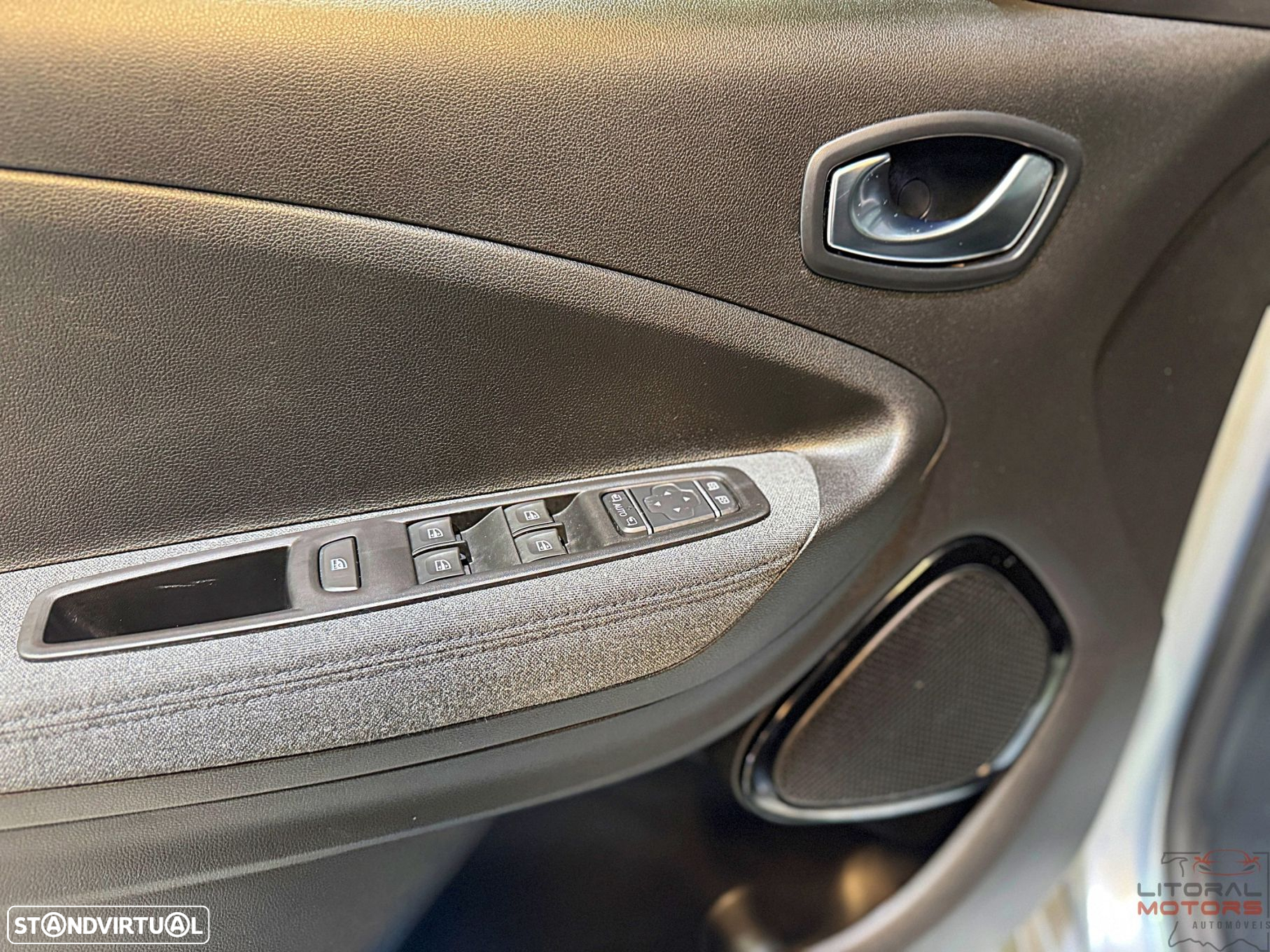 Renault Zoe (c/ Bateria) E-Tech EV50 Equilibre - 17