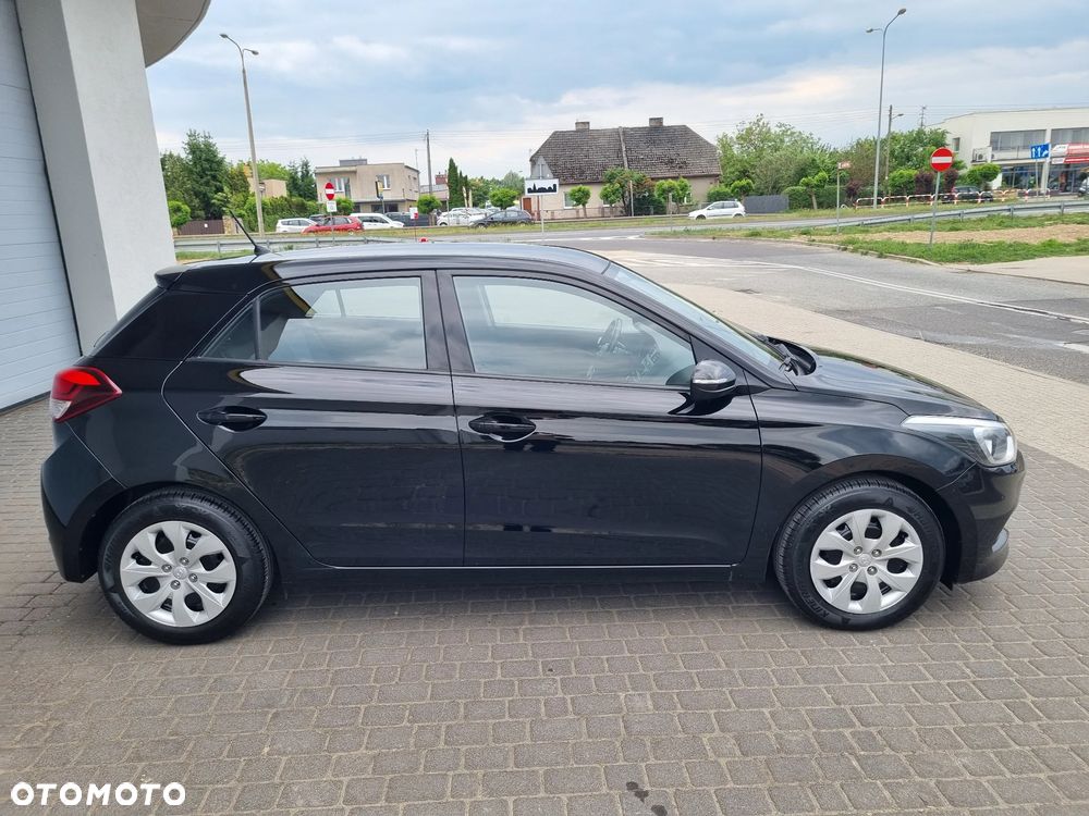 Hyundai i20 1.2 YES Plus - 37