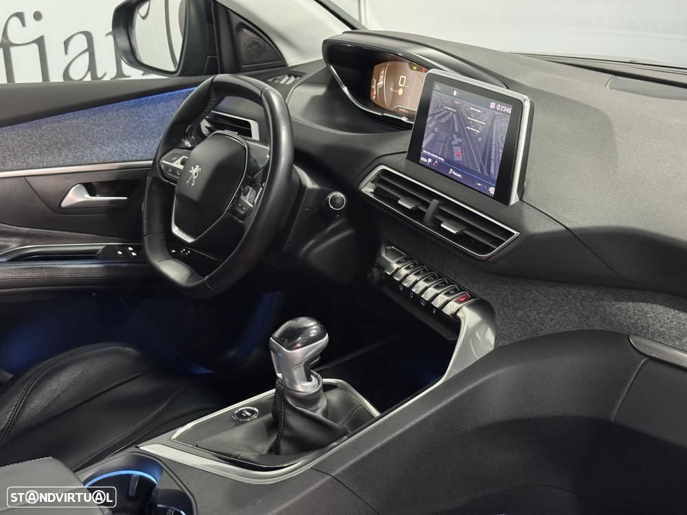 Peugeot 5008 1.6 HDi Allure J18 - 38