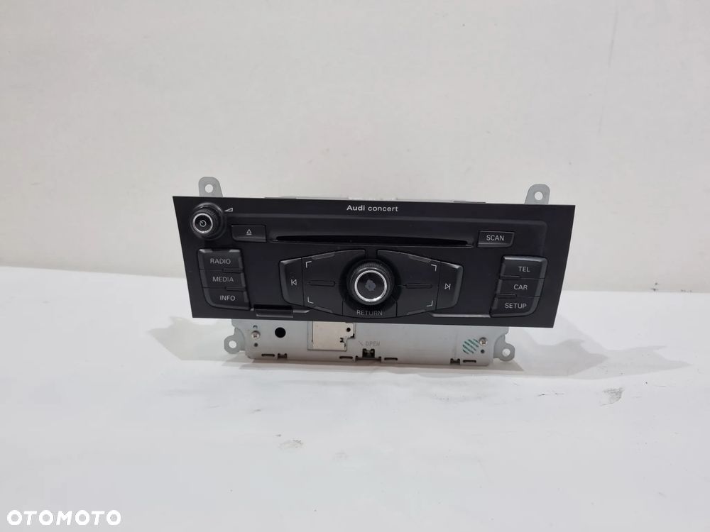 AUDI A4 B8 A5 8T RADIO CD CONCERT 8T1035186C - 1