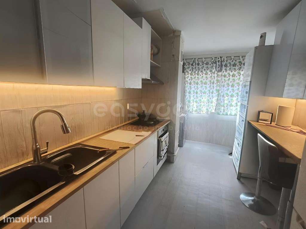 Apartamento T3 com Garagem Box
