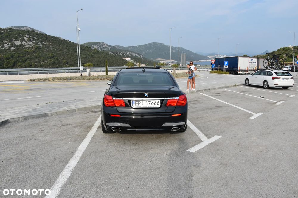 BMW Seria 7 740d - 6