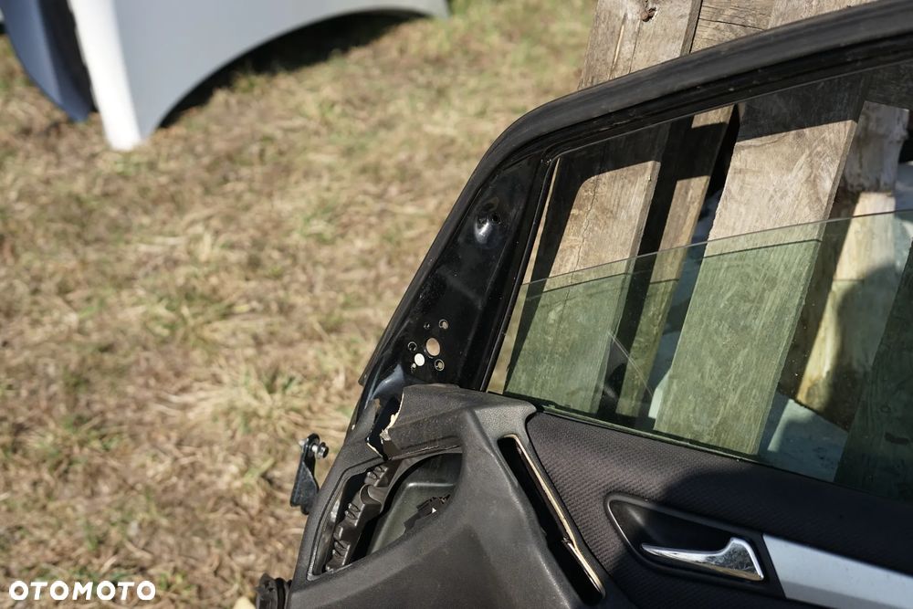 Drzwi przód przednie prawe Mercedes klasa B W245 Lift 191 - 9