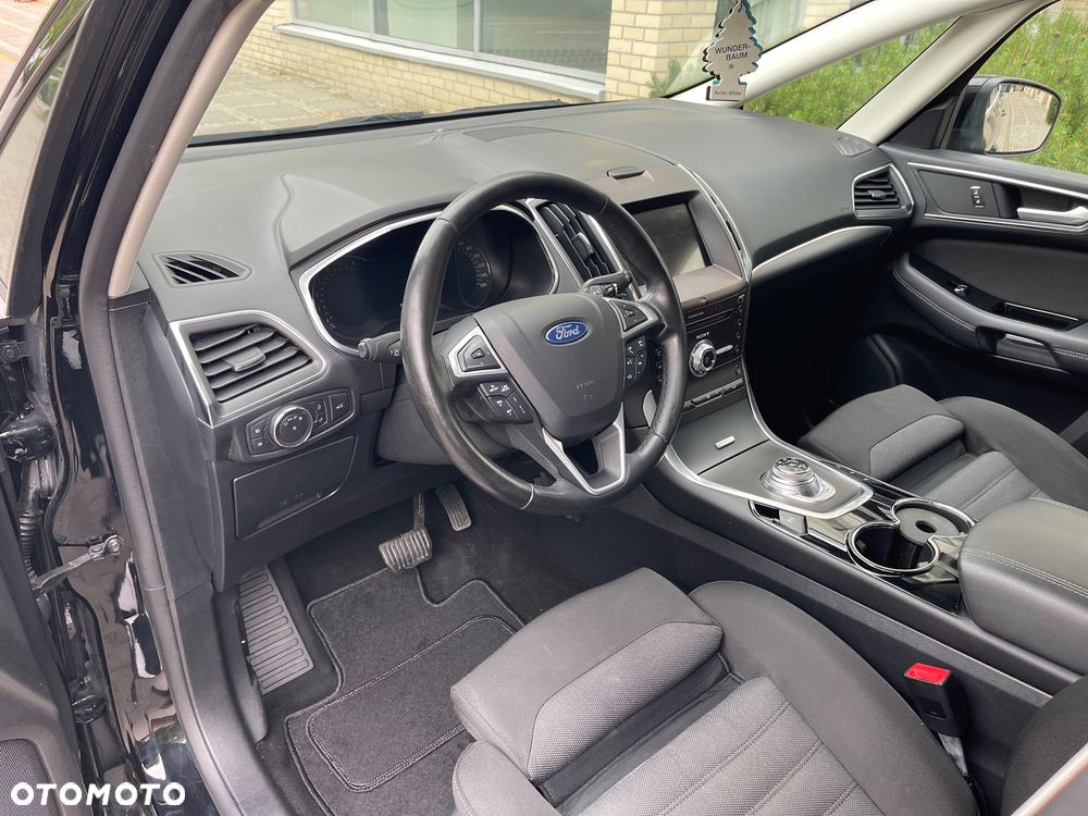 Ford S-Max - 19