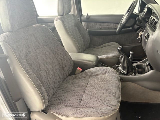 Ford Ranger 2.5 TD Dupla Plus - 23