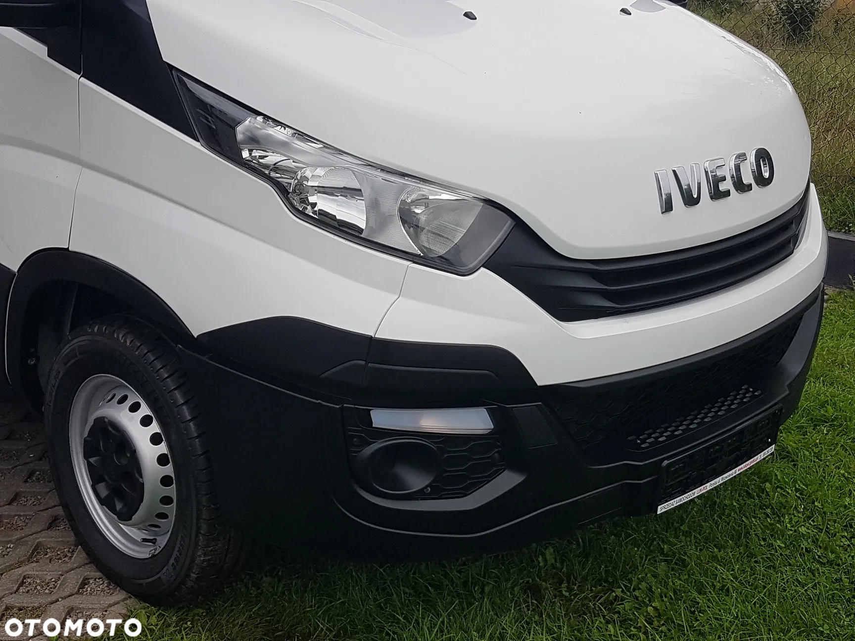 Iveco DAILY KONTENER NISKOPODŁOGOWY 4,31x2,24x2,43 FOODTRUCK SKLEP KAMPER KLIMA BAR KONIOWÓZ - 36