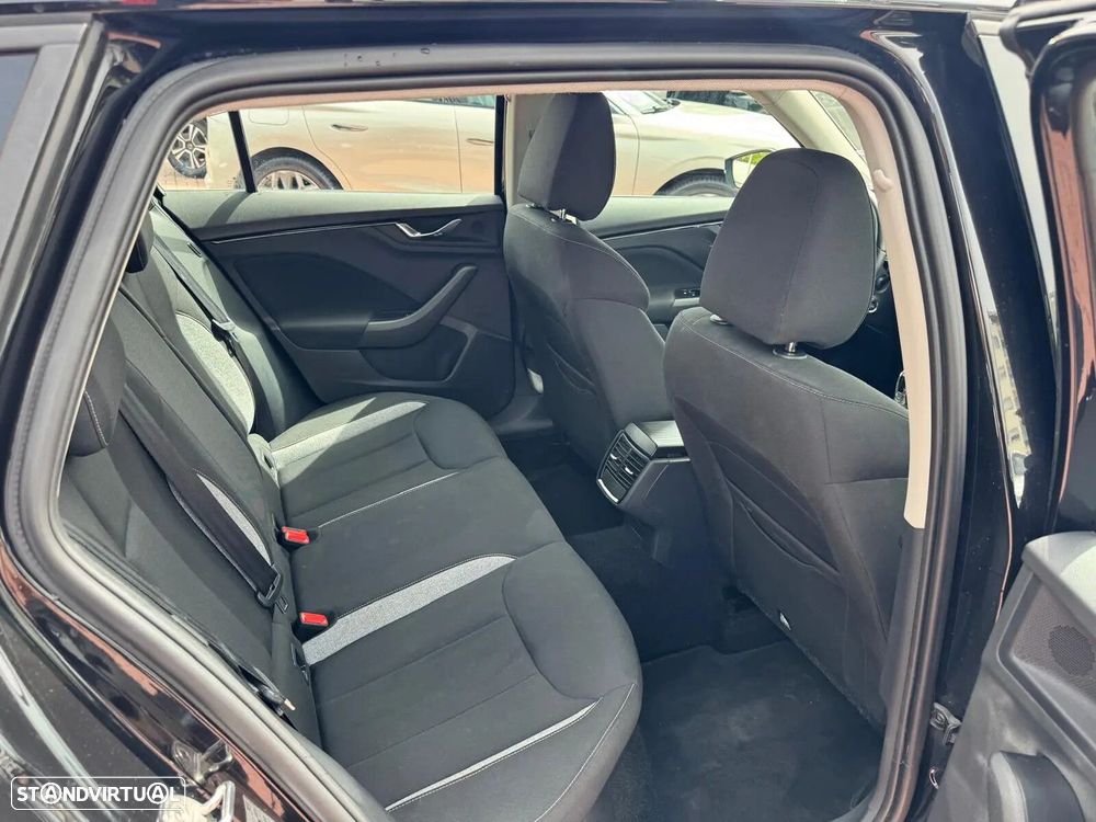 Skoda Kamiq 1.0 TSI Style DSG - 19