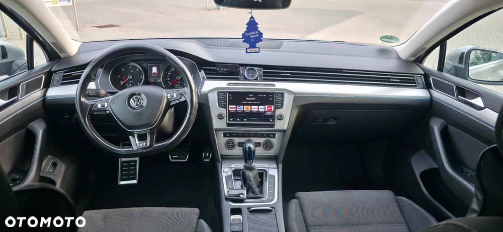 Volkswagen Passat 2.0 TDI (BlueMotion Technology) DSG Highline - 8