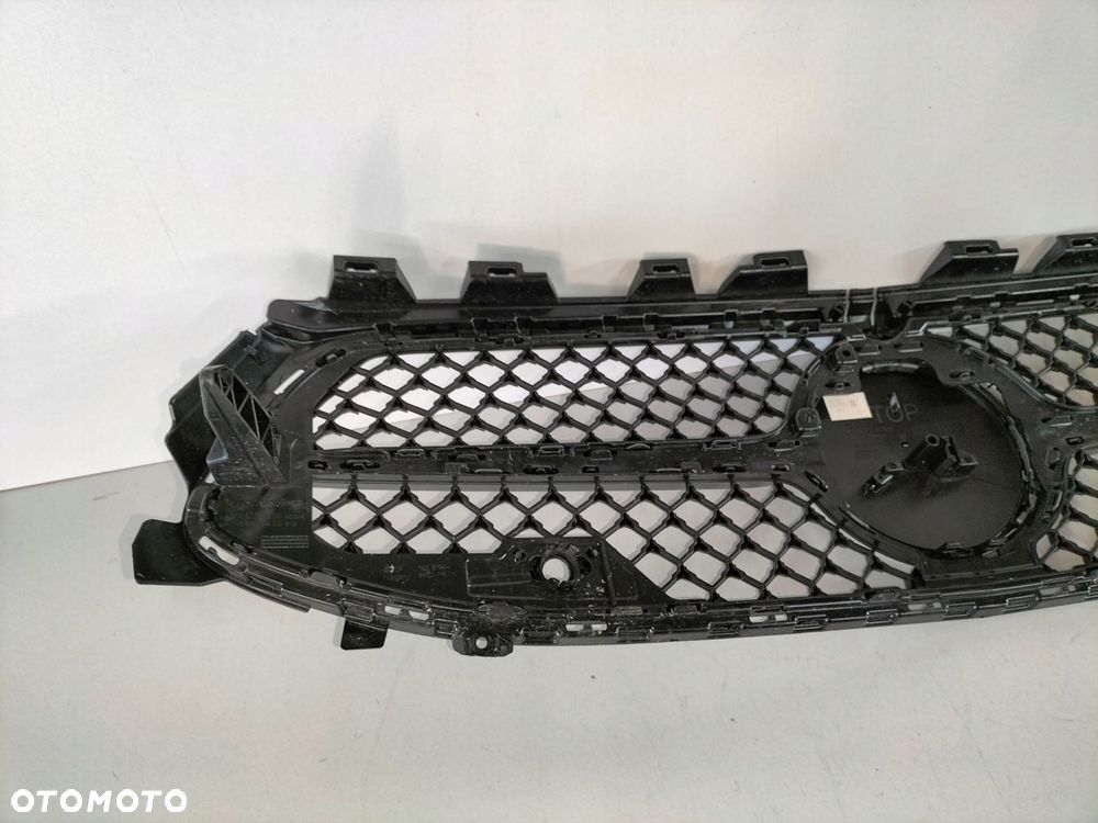 atrapa kratka grill mercedes cla w118 lift 21- - 6
