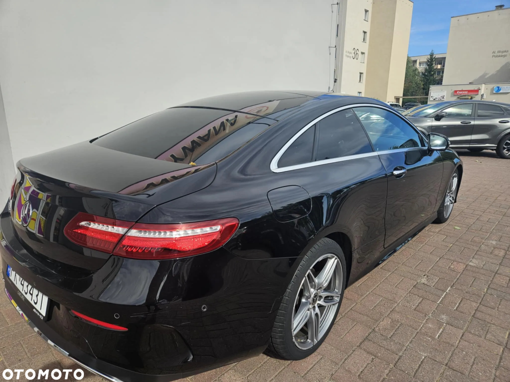 Mercedes-Benz Klasa E 300 Coupe 9G-TRONIC - 7