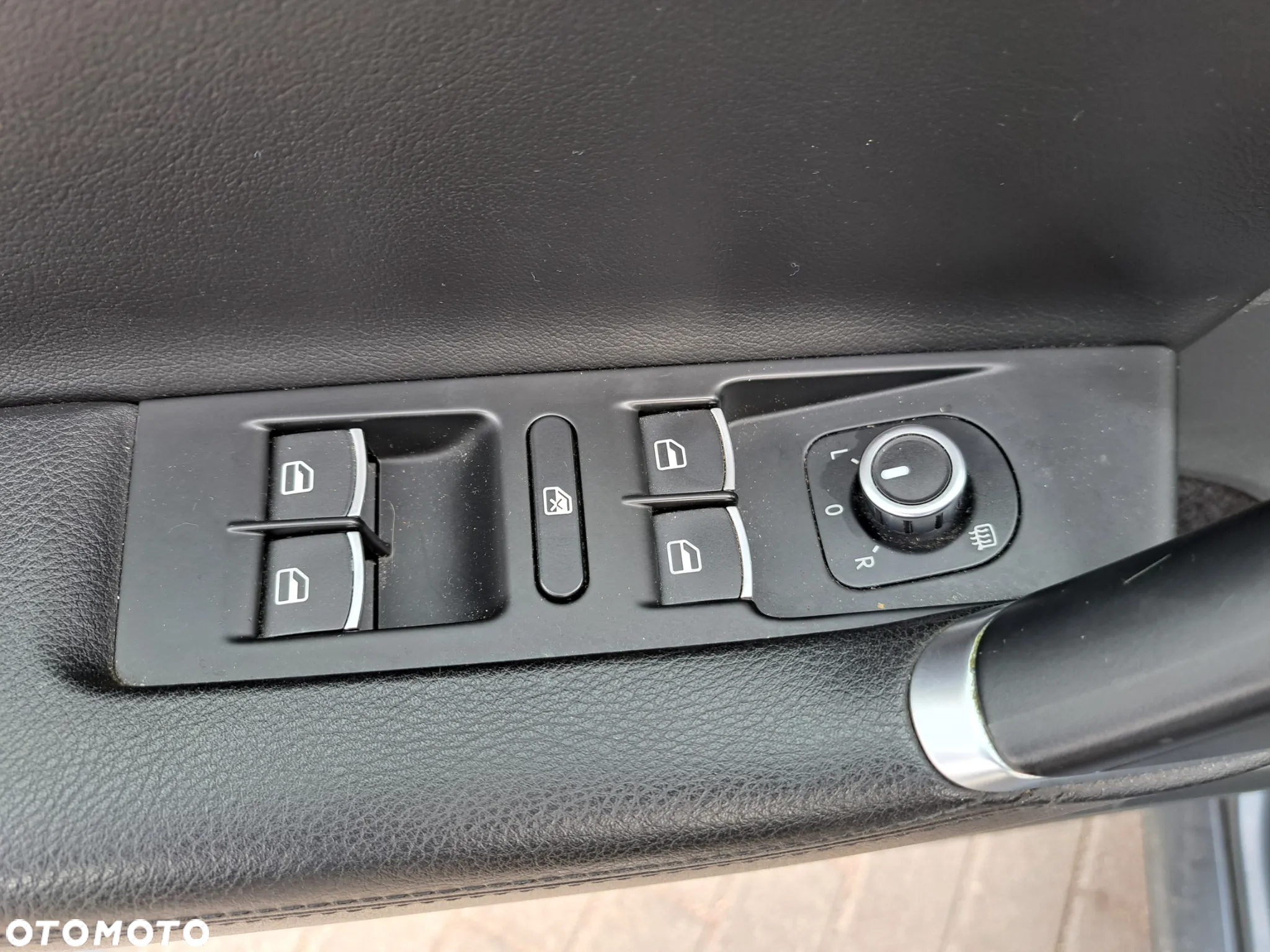 Volkswagen Passat - 34