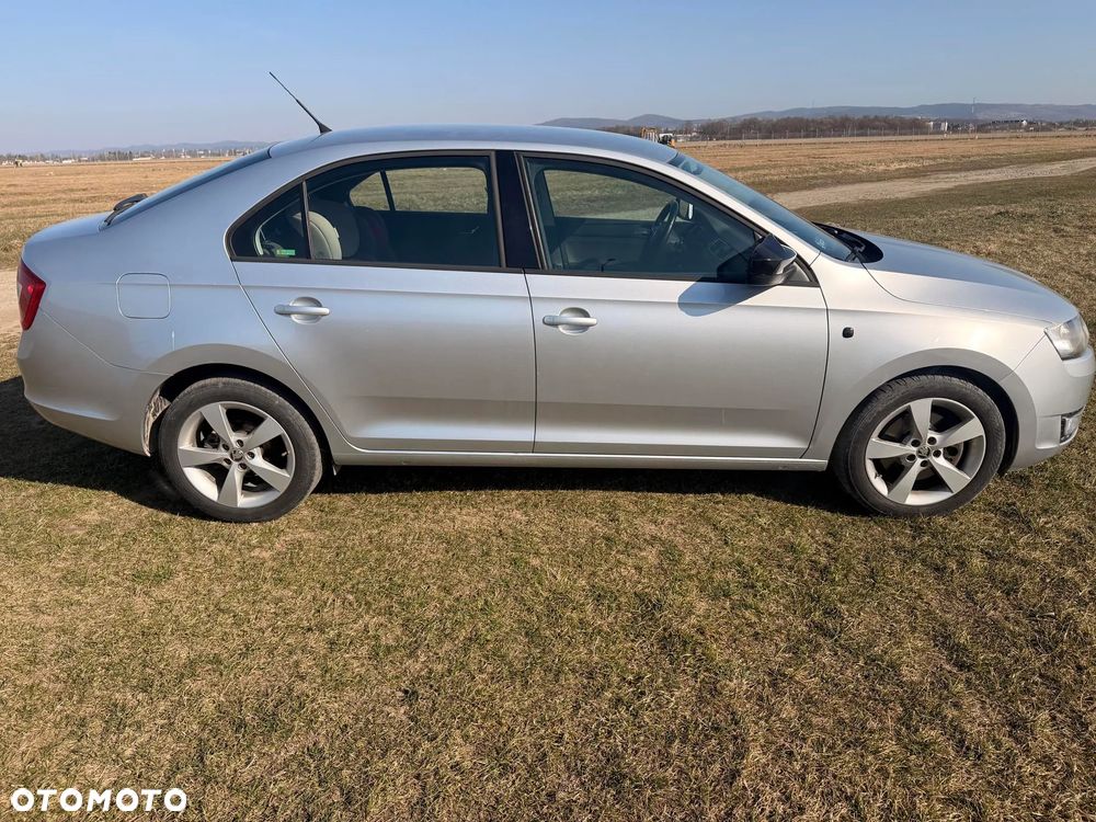 Skoda RAPID 1.6 TDI DPF Elegance - 2