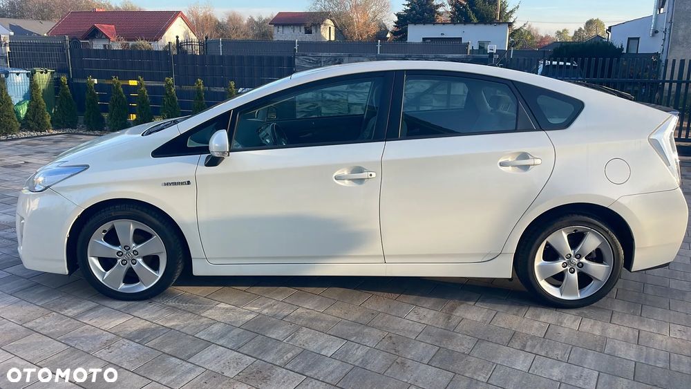 Toyota Prius 1.8 HSD Premium - 5