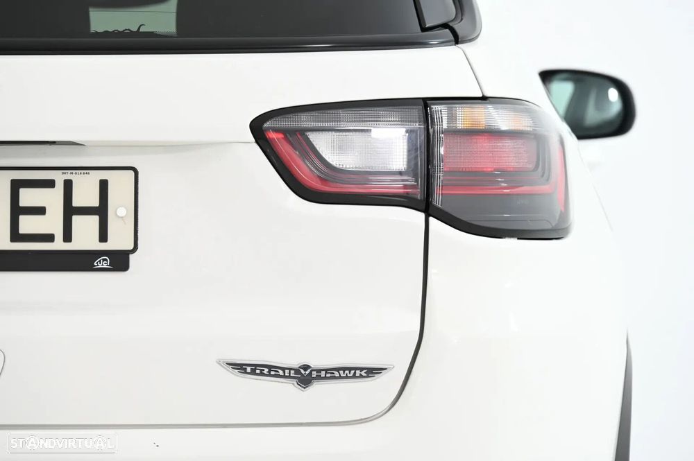 Jeep Compass 1.3 TG Trailhawk - 11