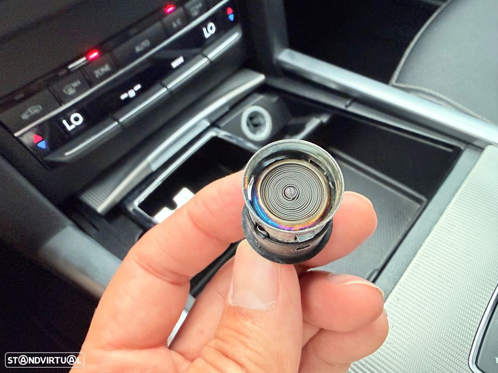 Mercedes-Benz E 250 BlueTEC Avantgarde Auto. - 25