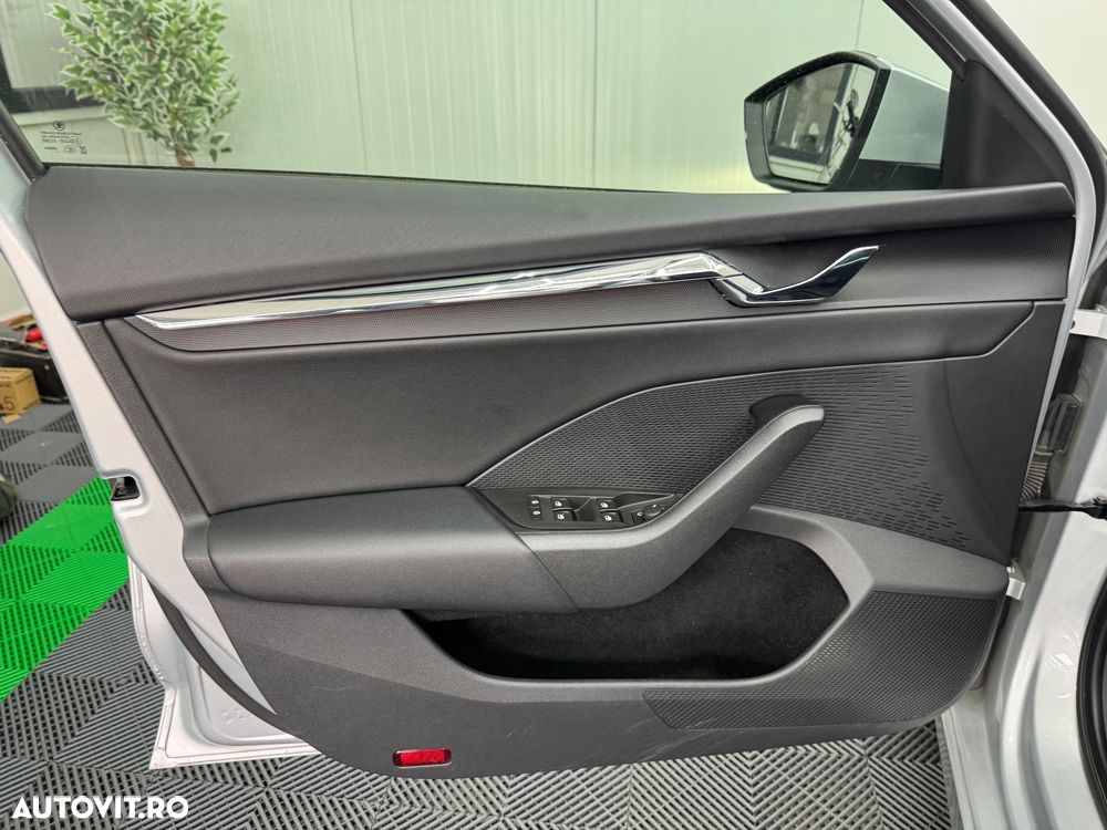 SKODA Octavia 2021 — imagine 10