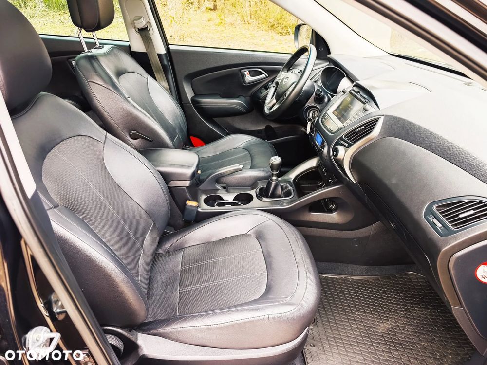 Hyundai ix35 2.0 CRDi 4WD Premium - 17