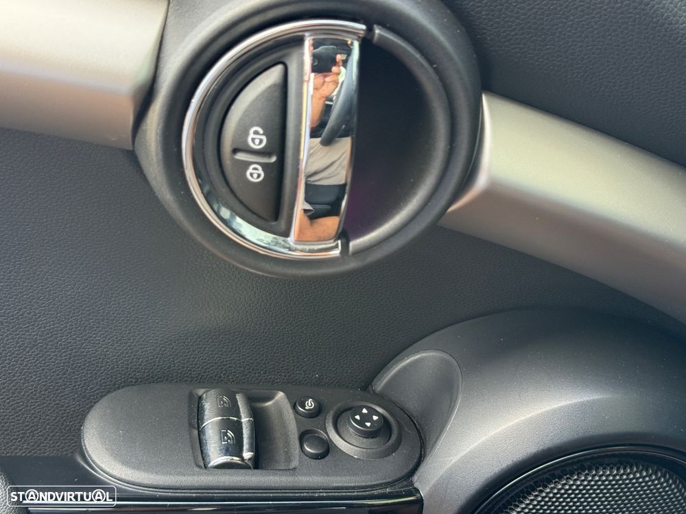 MINI 3 Portas Cooper D - 30