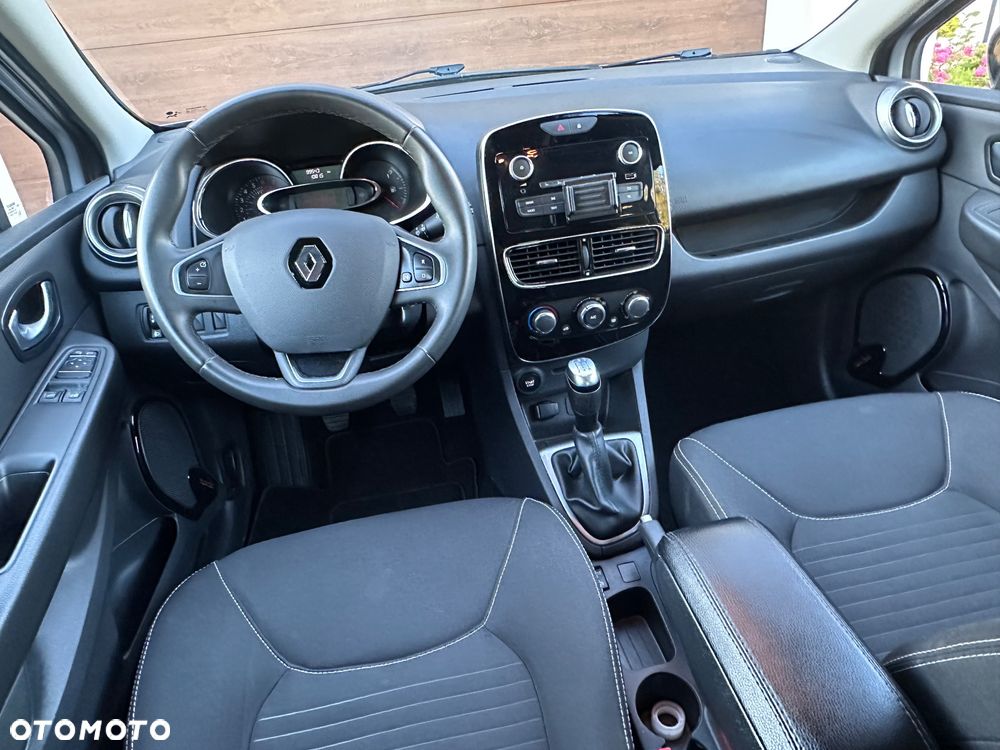 Renault Clio 1.2 16V 75 LIMITED - 15