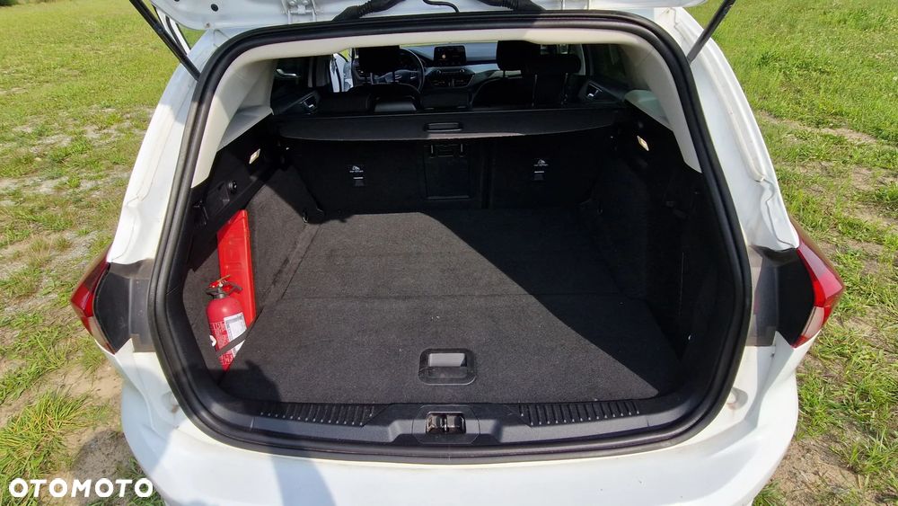Ford Focus 1.5 EcoBlue Connected - 11