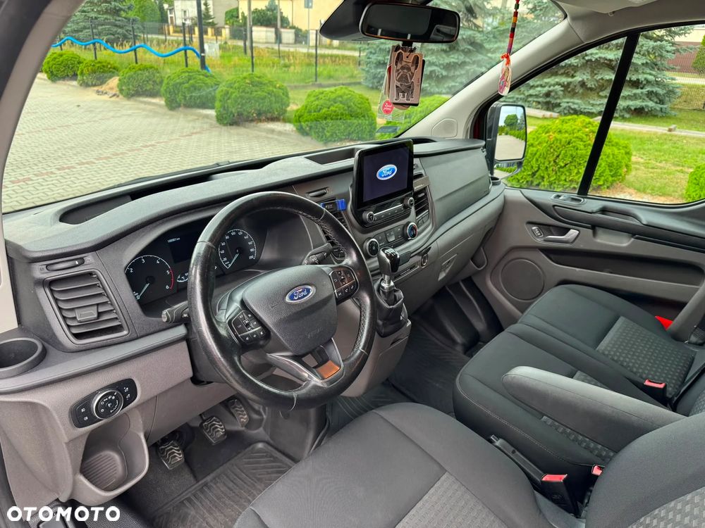 Ford Transit Custom - 8