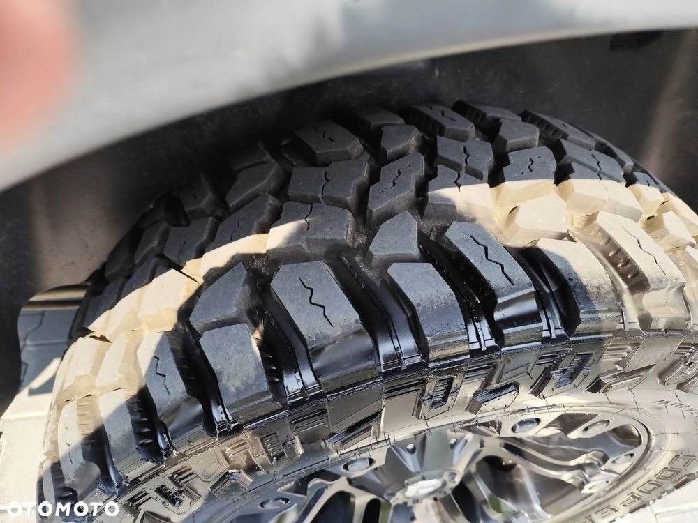Dodge RAM 1500 5.7 4x4 - 6