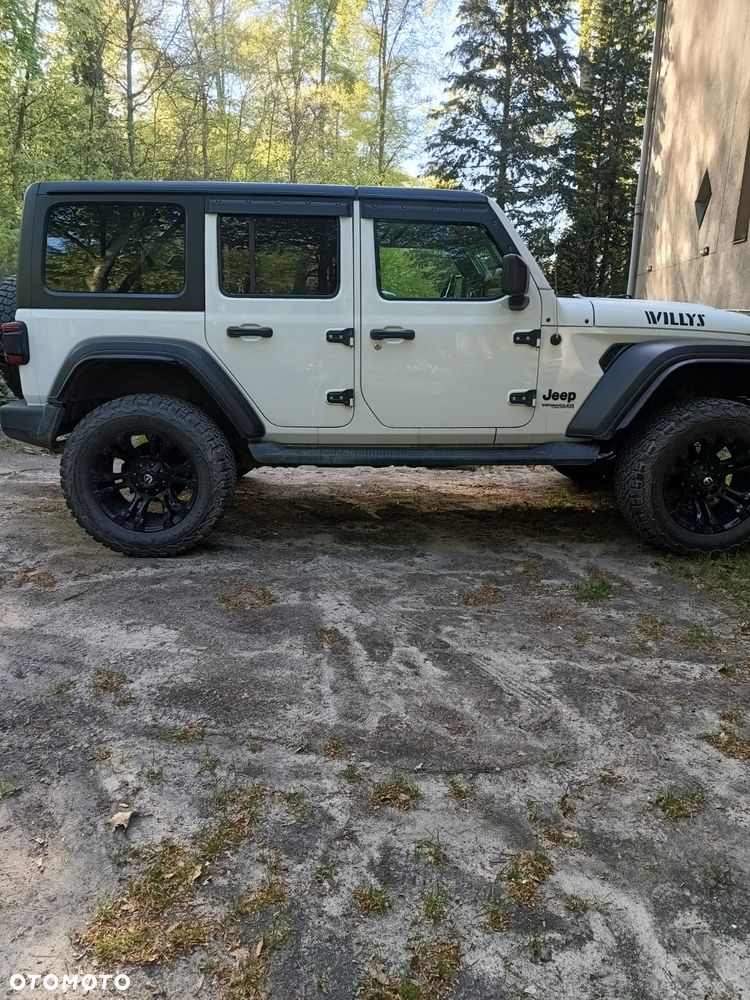 Jeep Wrangler - 2