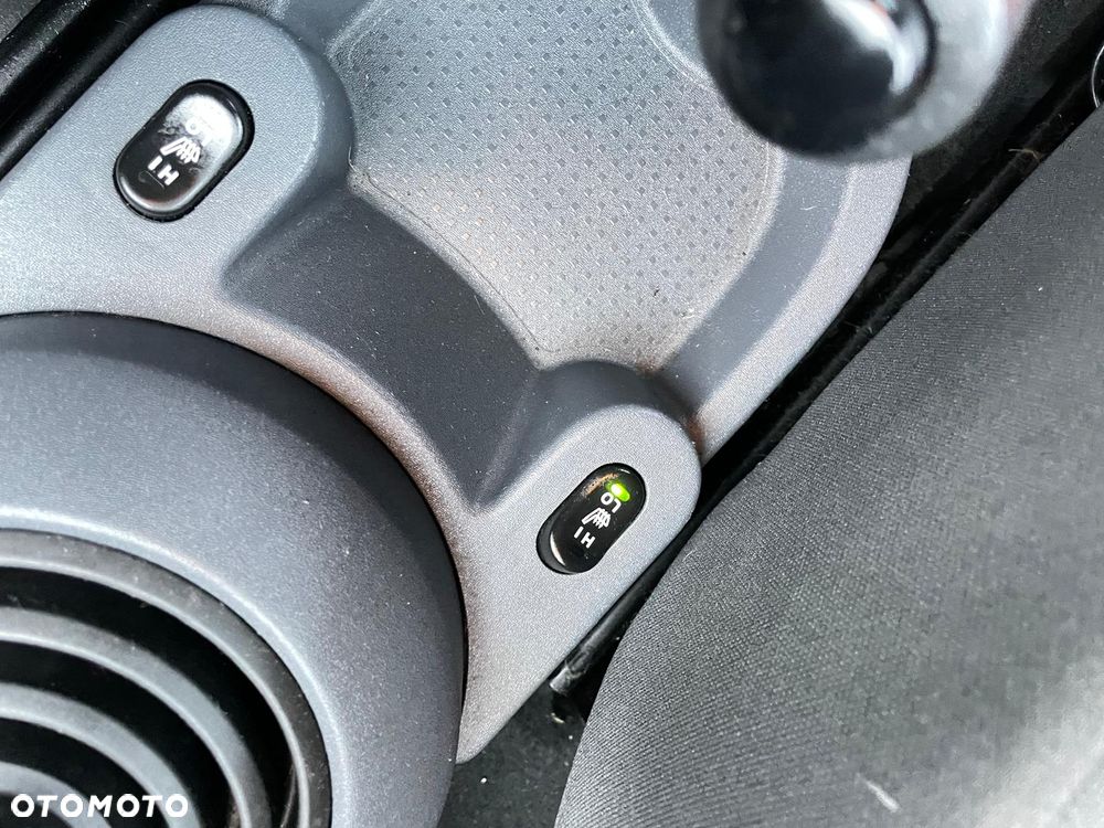 Mitsubishi Colt 1.1 - 8