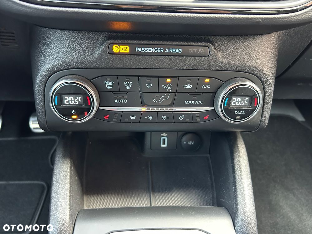 Ford Focus 1.5 EcoBoost STart-Stopp-System ST-LINE - 27