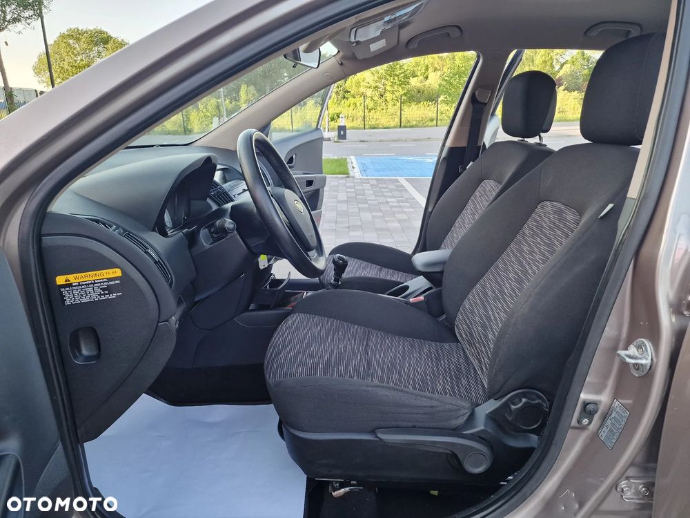 Kia Ceed - 17