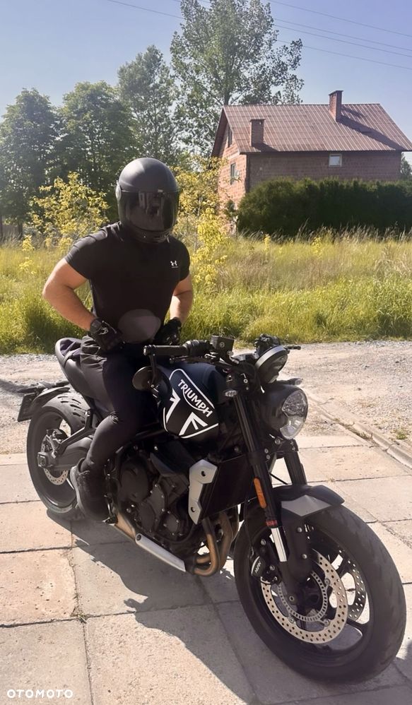 Triumph Trident - 1