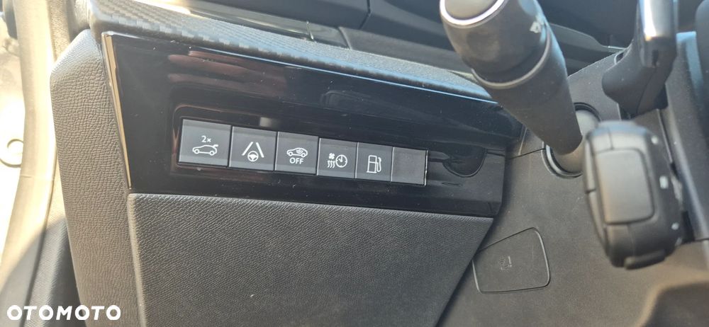 Peugeot 508 SW PureTech PHEV 225 Allure S&S e-EAT8 - 38