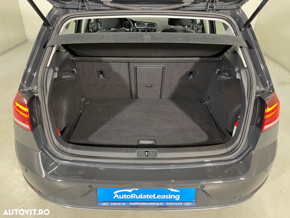 Volkswagen Golf 1.6 TDI Comfortline - 12