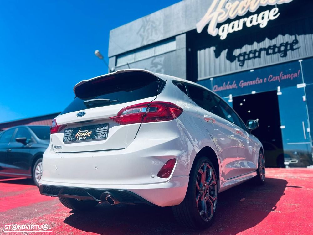 Ford Fiesta 1.0 EcoBoost ST-Line - 10