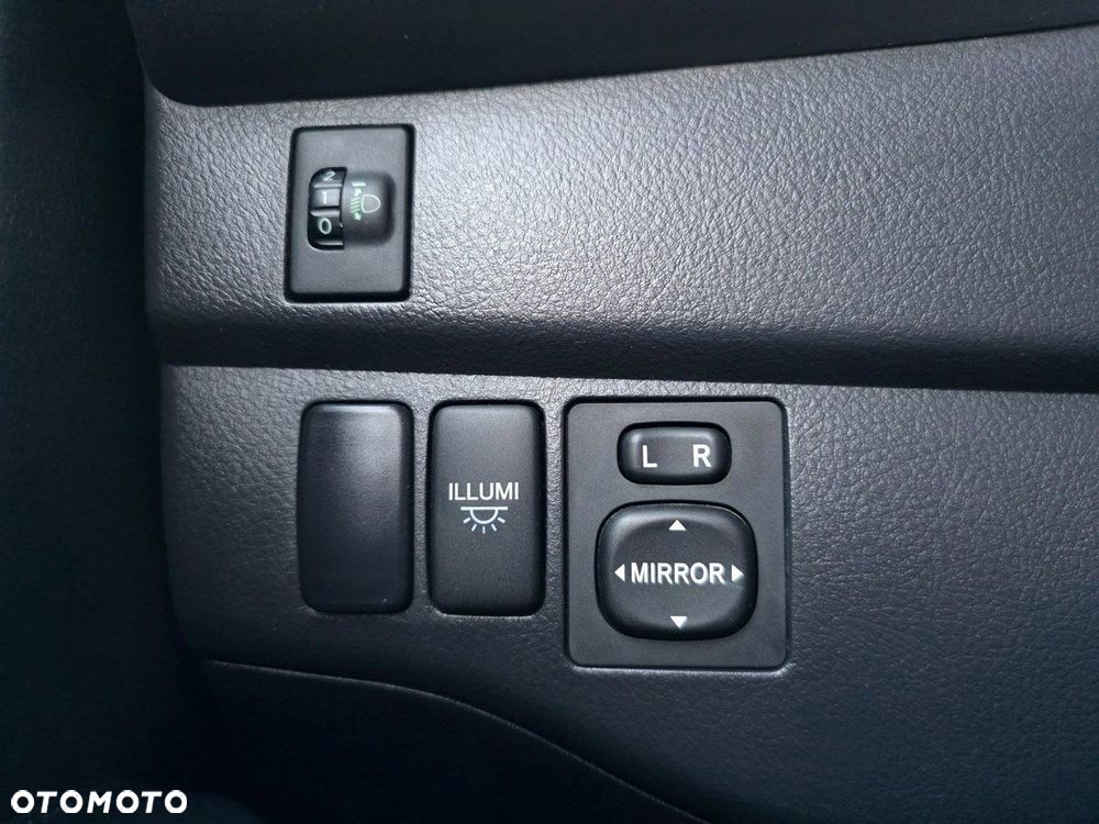 Daihatsu Materia 1.5 black edition - 10