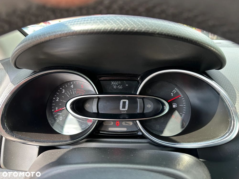 Renault Clio - 9