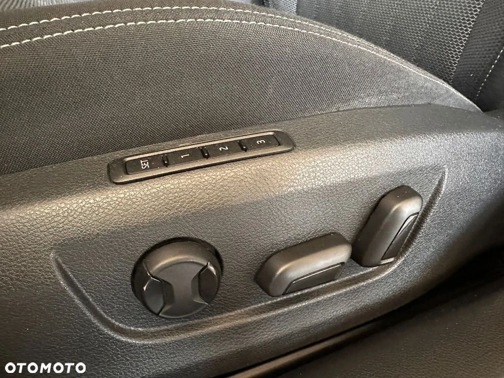 Skoda Superb 2.0 TDI SCR 4x4 Style DSG - 28