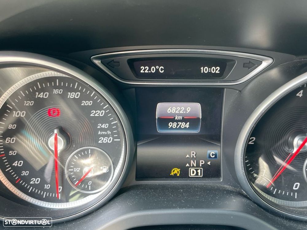 Mercedes-Benz CLA 200 d Urban Aut. - 3
