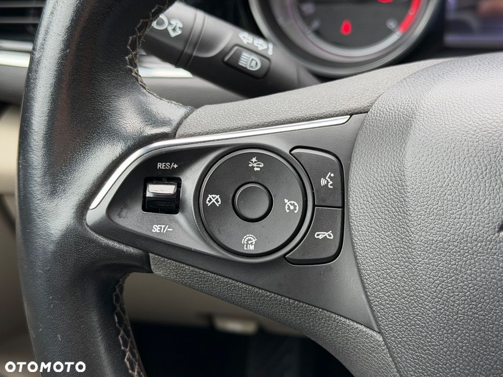 Opel Insignia 2.0 CDTI ecoFLEX Start/Stop Business Innovation - 17