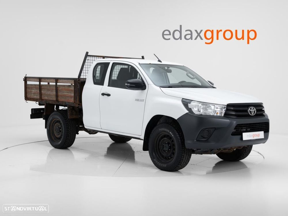 Toyota Hilux 2.4 D-4D 4WD CE 3L c/iva - 2