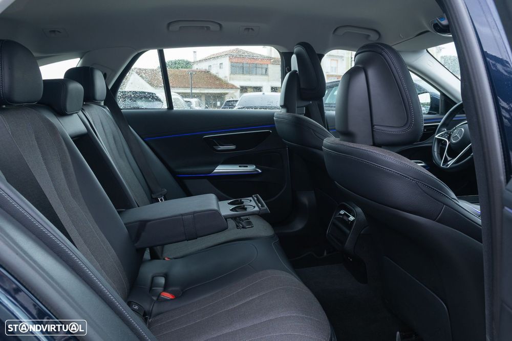 Mercedes-Benz E 300 - 22