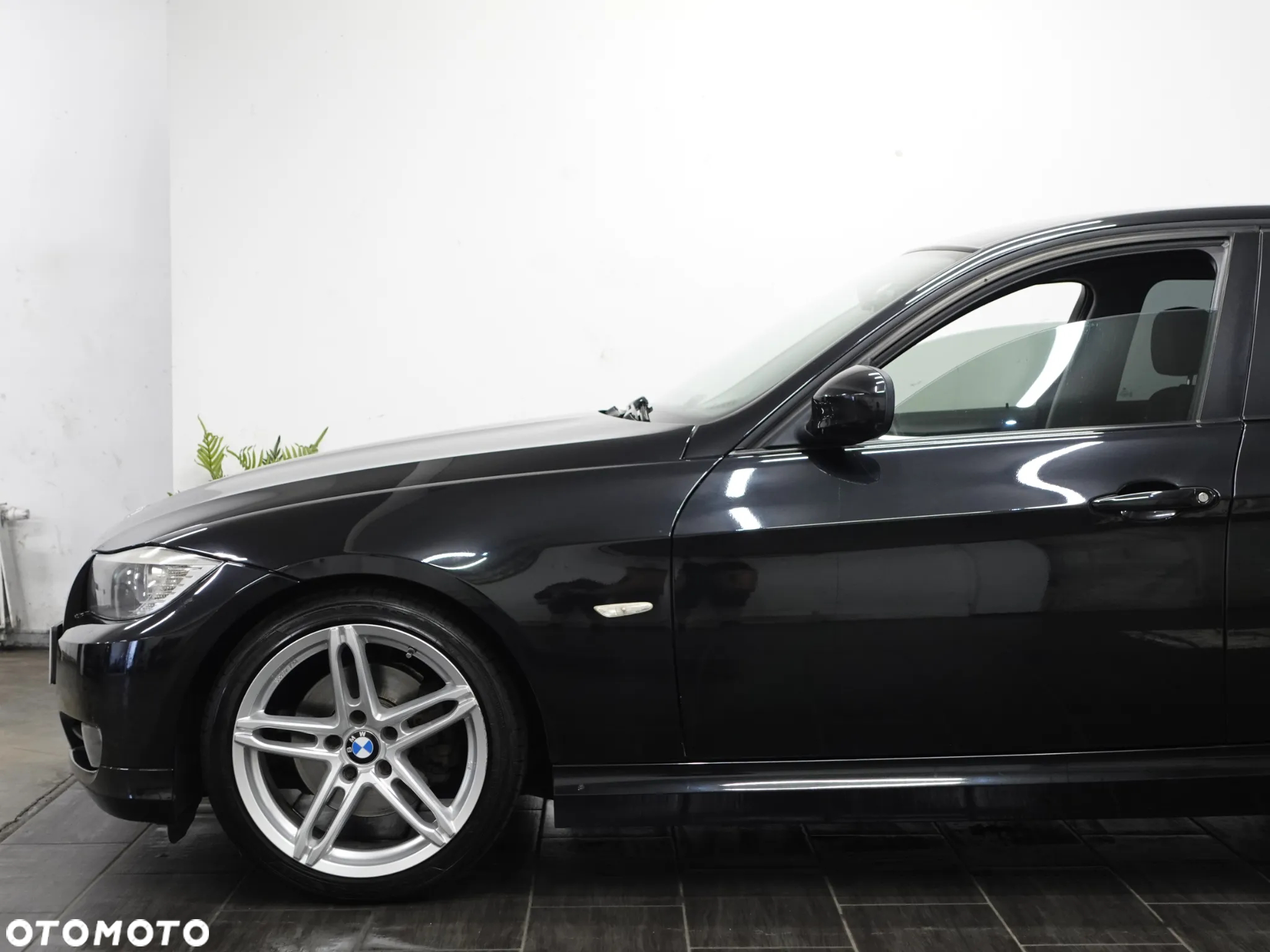 BMW Seria 3 320d DPF Touring - 18