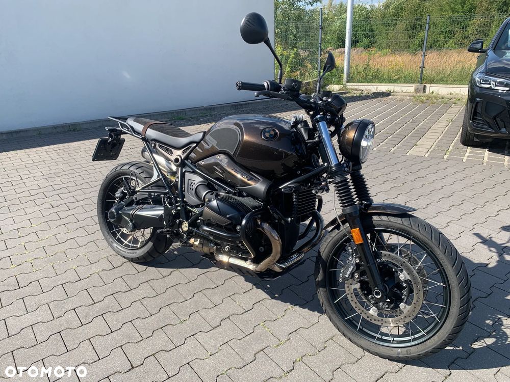 BMW R - 9