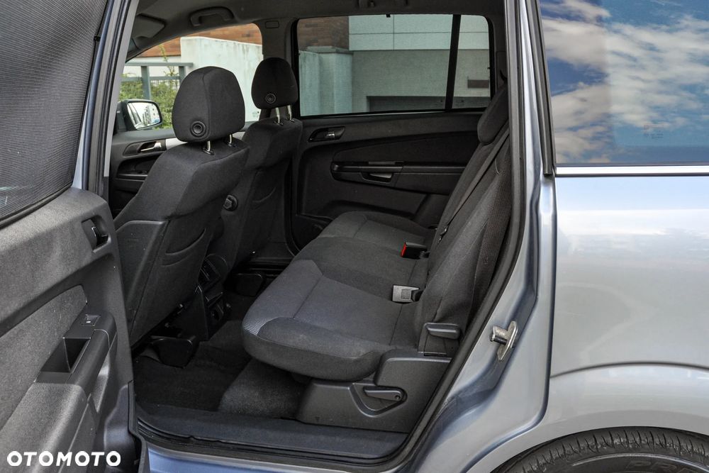Opel Zafira - 8
