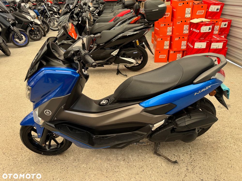 Yamaha NMAX - 4