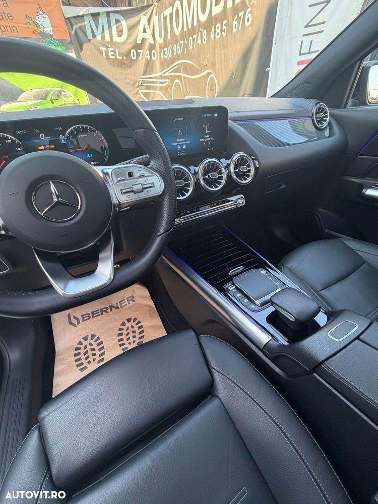 Mercedes-Benz GLA - 14