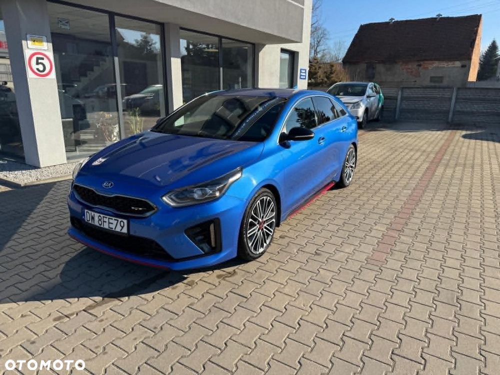 Kia ProCeed - 1